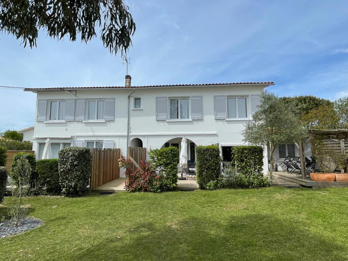 Sur Saint-Palais-sur-Mer